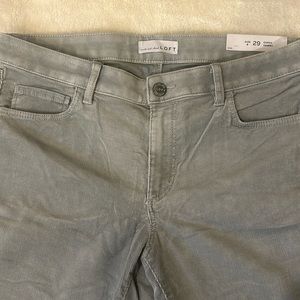 Size 29 brand new loft corduroy pants